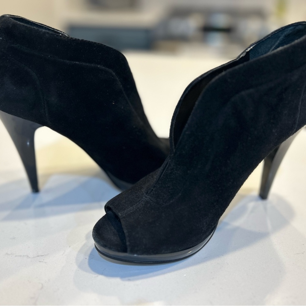 Dress shoes by Nine West. Very elegant dress shoe.